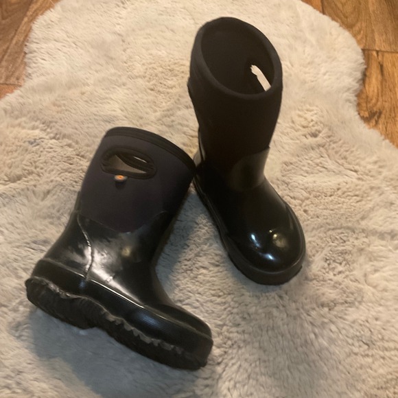 Bogs Other - Bogs Rubber Boots Size 8 Toddler Black Insulated Pull On Style 78756-001